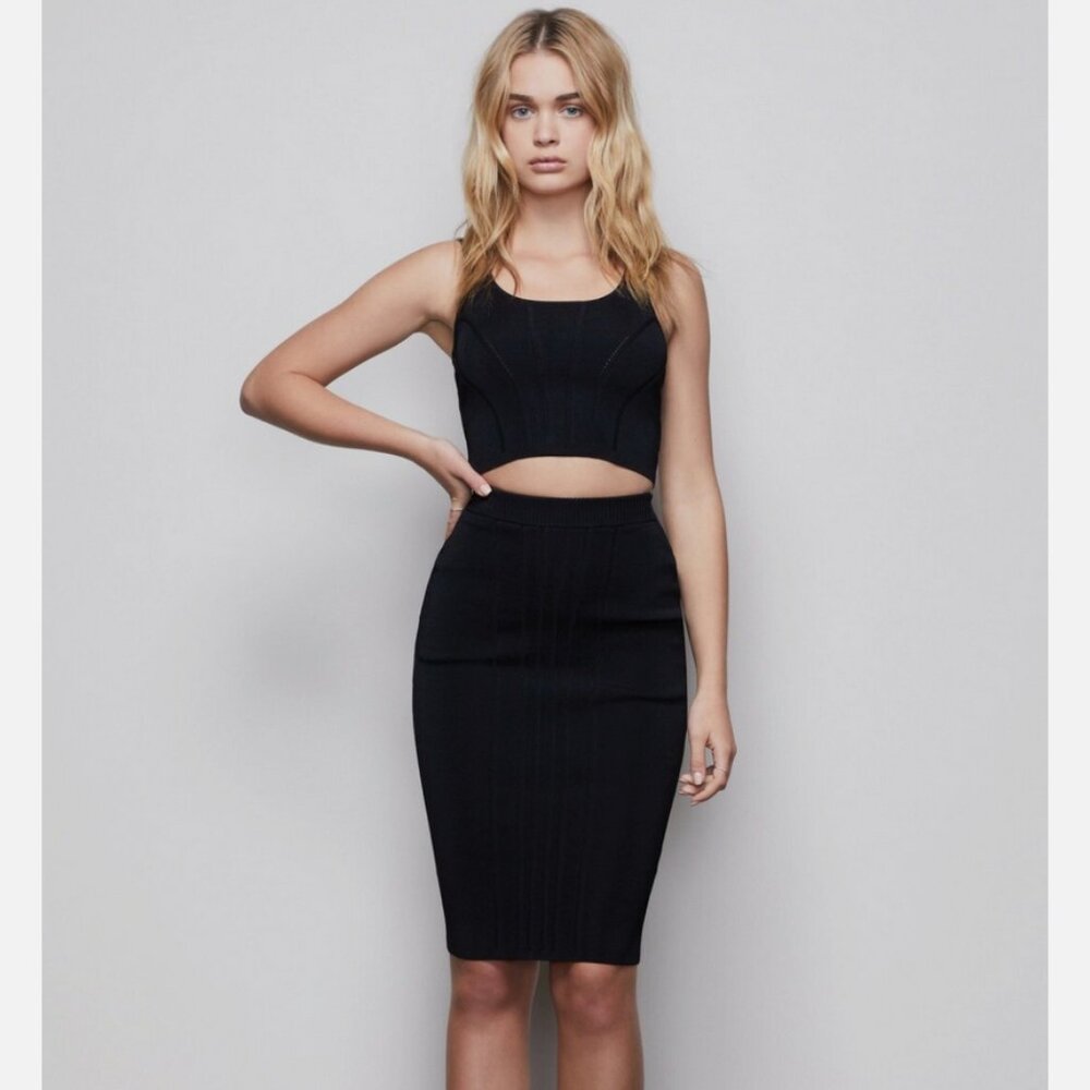 Good American The Contoured Midi Skirt